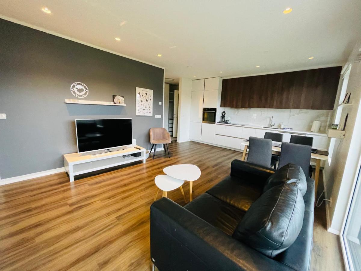 Dream View Apartment อาคูเรย์รี ภายนอก รูปภาพ